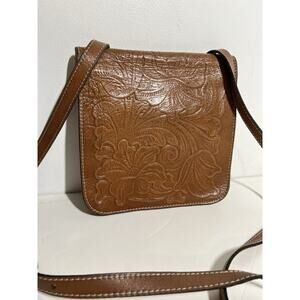 Patricia Nash EUC Light Brown Granada Tooled Leather Crossbody Bag Purse Handbag